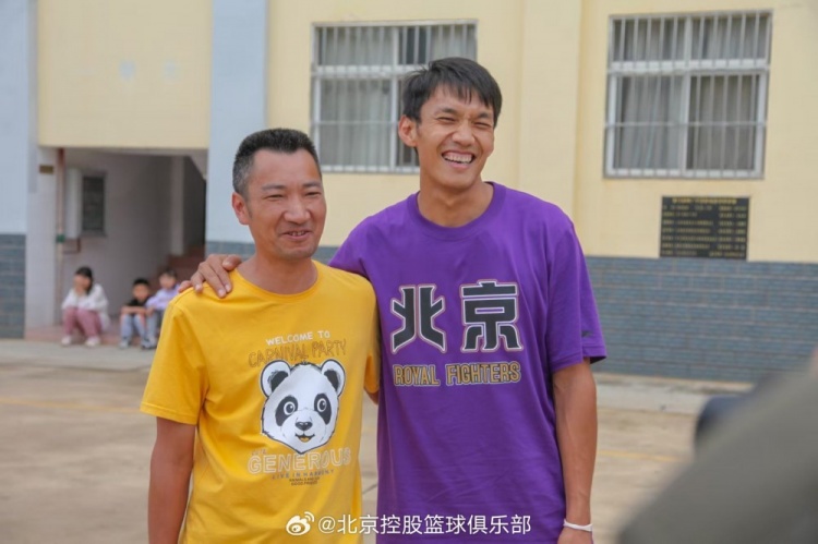 那一封信的故事還在延續(xù) 矣進宏母校的師生們來到北京了！